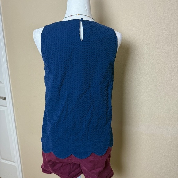 Vineyard Vines Seersucker Scallops Shell Women's Blouse Size 4 - Picture 5 of 9